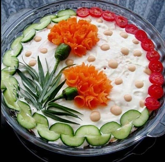 تزیین سالاد الویه؛ 100 ایده برای تولد، مدرسه و مهمانی 24 مدل تزیین سالاد الویه تک نفره برای تولد؛ مدل 25