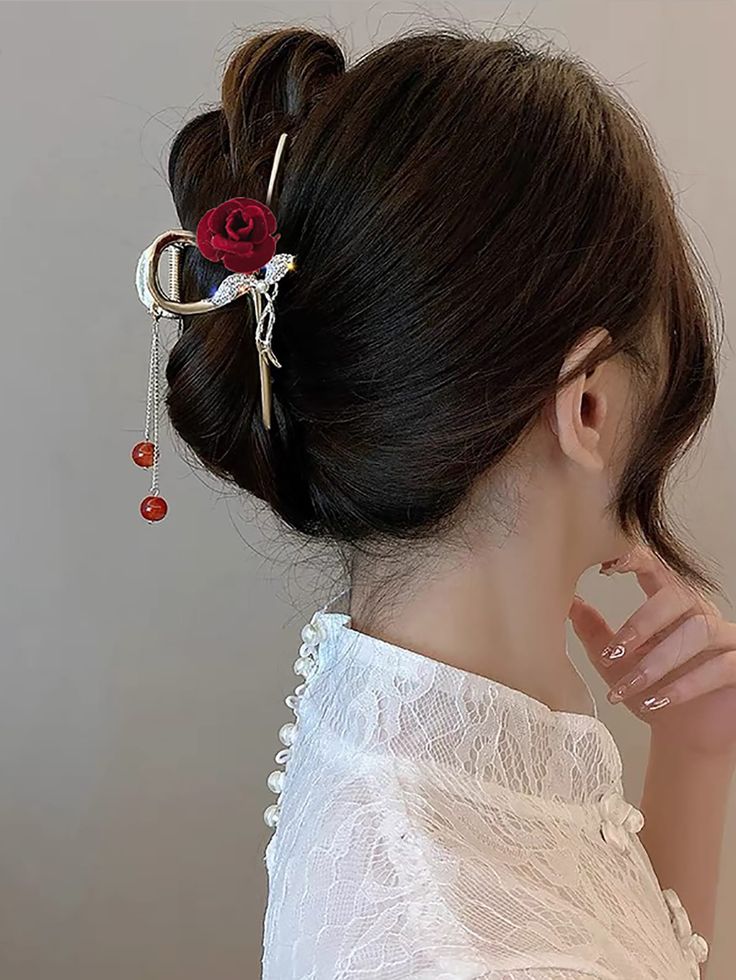 مدل موی فرانسوی جمع با کلیپس پنجه‌ای
