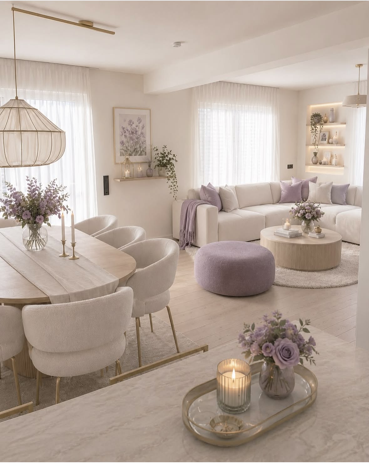دکوراسیون کرمی شیک؛ راهنمای ست کردن مبل، پرده، فرش و رنگهای مکمل 25 رنگ دیوار و کاغذ دیواری مناسب دکور کرمی؛ ایده 1