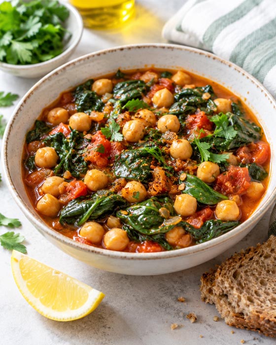 با اسفناج چی درست کنم؟ ۱۸ غذای رژیمی و خوشمزه برای شام و ناهار