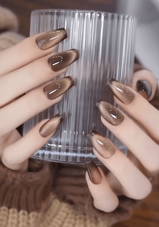 لاک ژل آیس سرامیکی با سطح شیشه ای و صیقلی