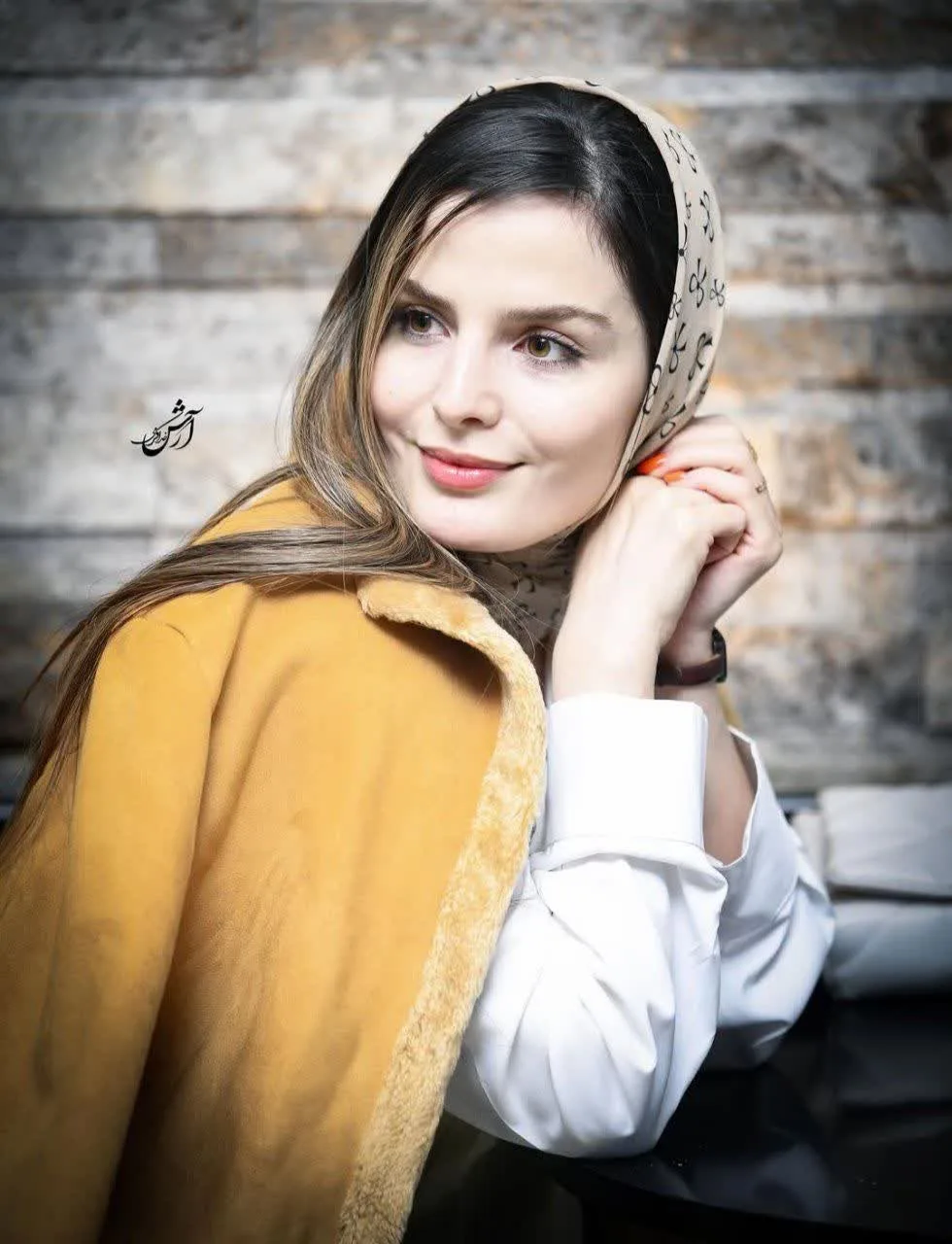 بیوگرافی غزاله اکرمی؛ از شروع بازیگری تا نقش سوجان و سریال کوری + زندگی شخصی 9 بیوگرافی غزاله اکرمی؛ از شروع بازیگری تا نقش سوجان و سریال کوری + زندگی شخصی