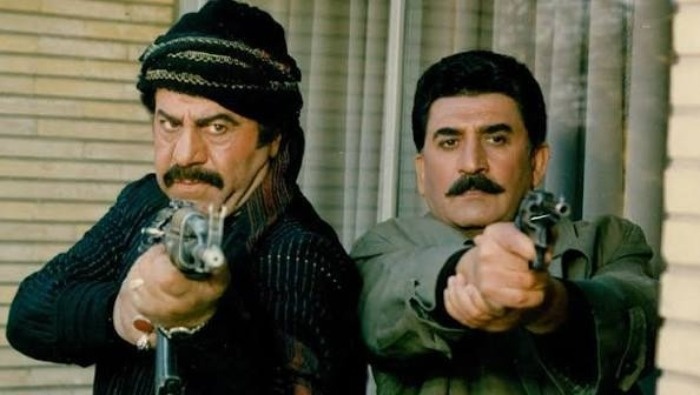 بیوگرافی حسین گیل؛ از نقشهای سینمایی تا هزاردستان، زندگی شخصی و فیلمها 15 حسین گیل، بازیگر سینما و تلویزیون ایران